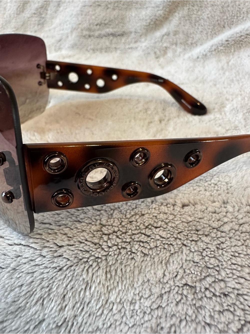 Marc by Marc Jacobs Women’s Brown Shield Sunglasses - Picture 8 of 10